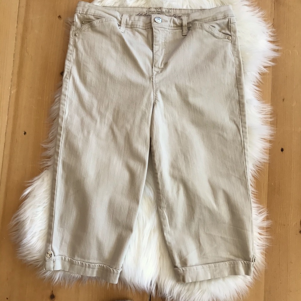 Gloria Vanderbilt All Around Slimming Skimmer pant